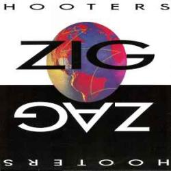 HOOTERS Zig Zag 